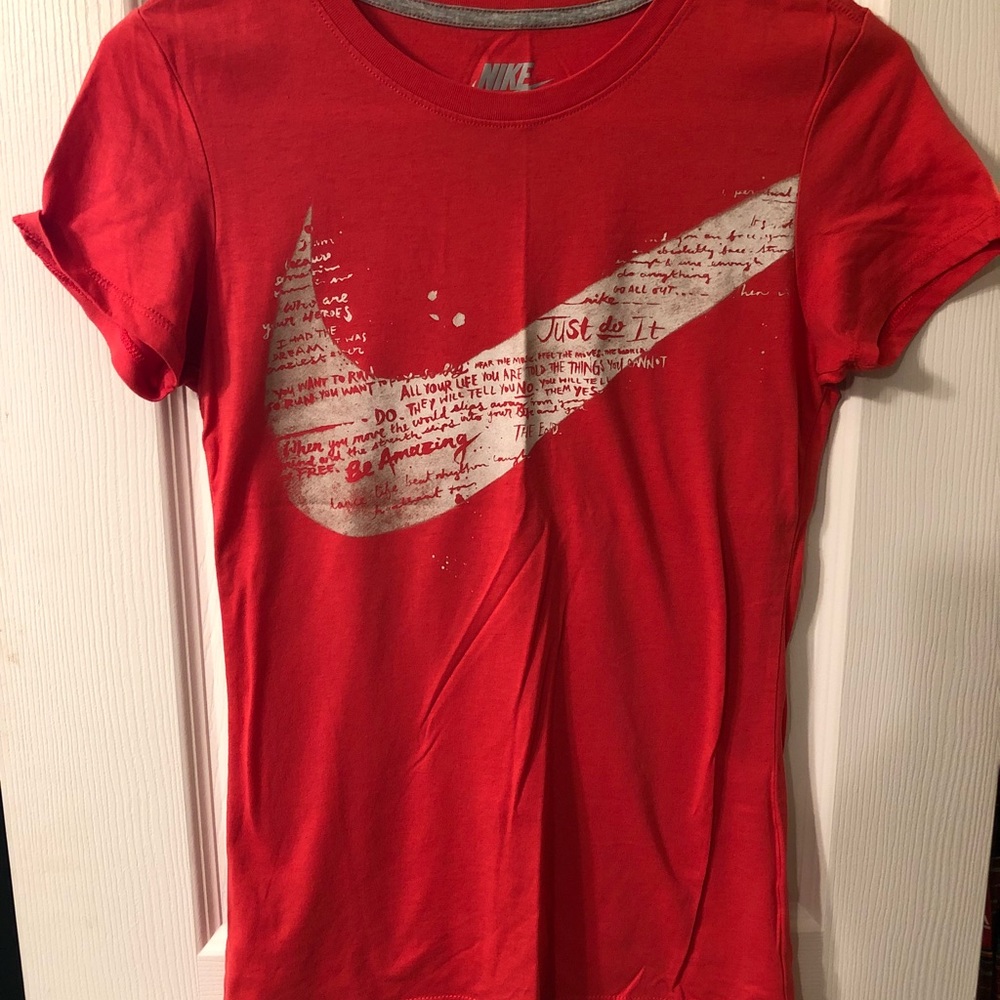 Women’s shirt